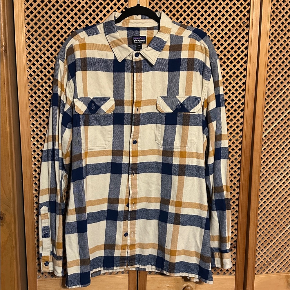 Men’s Patagonia Plaid Button-Up Flannel Shirt - Blue, Cream & Tan - XXL